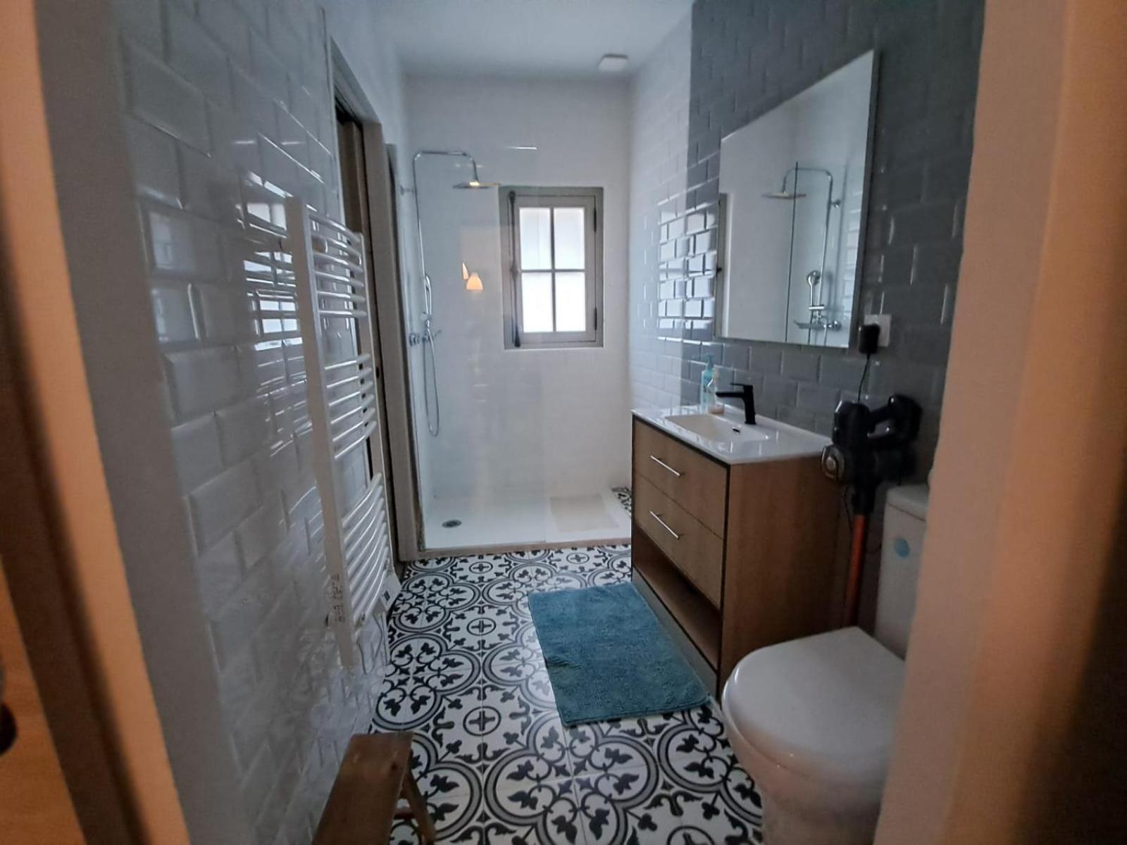 Pedestrian Area, Charming, 4 Persons Apartment Avignon