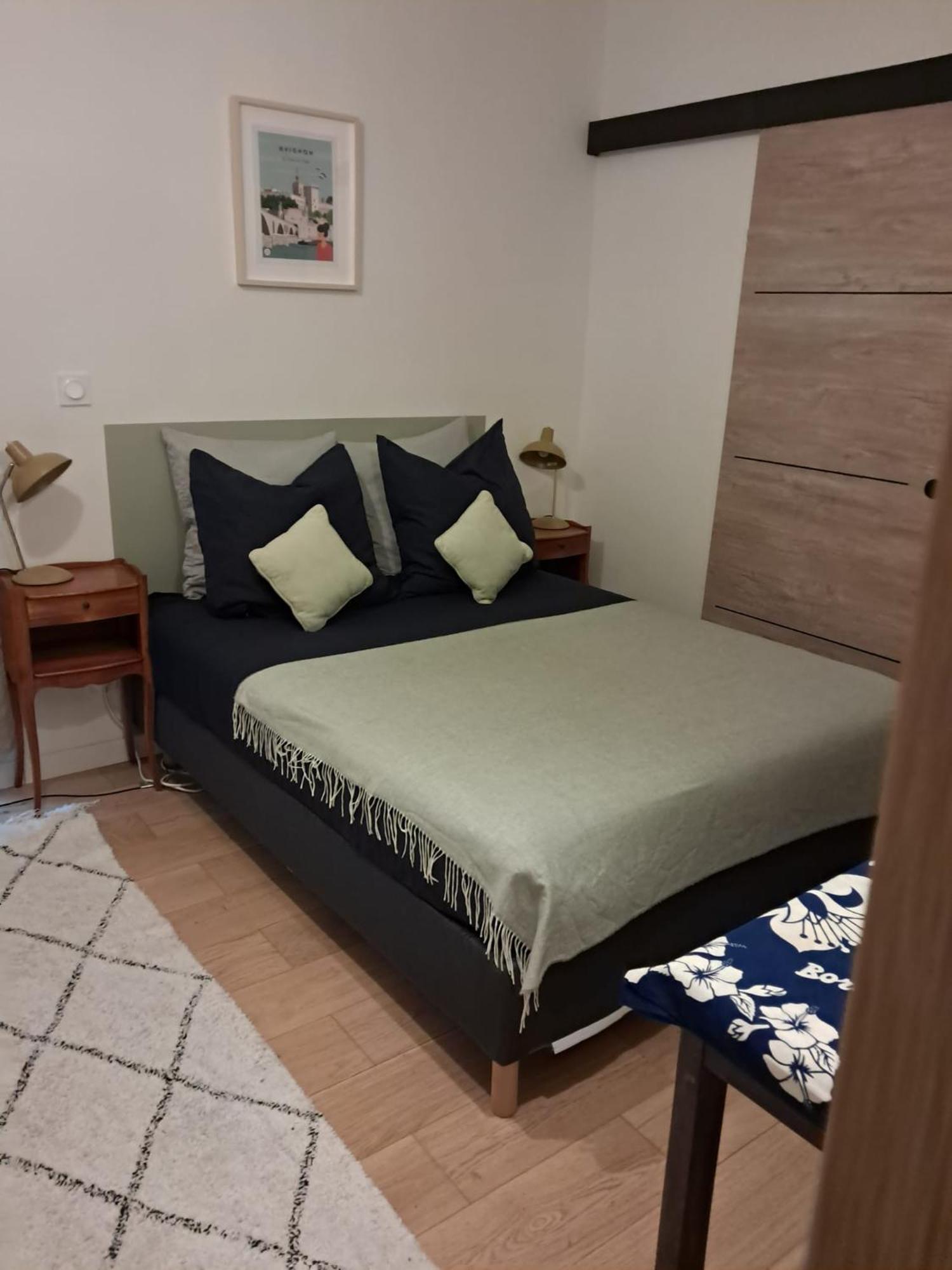 Pedestrian Area, Charming, 4 Persons * Avignon